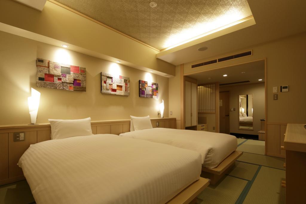 Готель Fujikawaguchiko Onsen Konanso Екстер'єр фото A room at the hotel