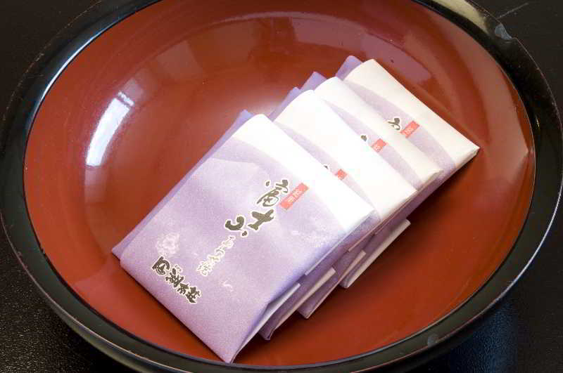 Готель Fujikawaguchiko Onsen Konanso Екстер'єр фото Yatsuhashi