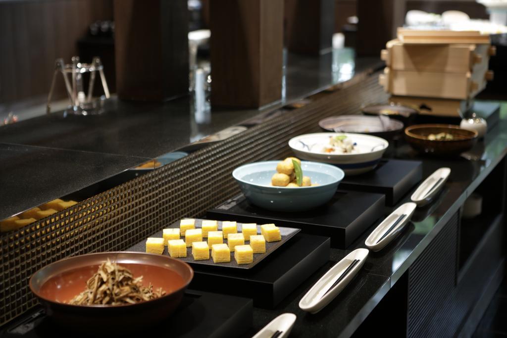 Готель Fujikawaguchiko Onsen Konanso Екстер'єр фото A selection of Japanese cuisine