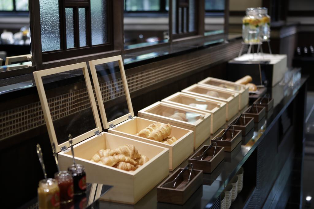 Готель Fujikawaguchiko Onsen Konanso Екстер'єр фото A selection of dim sum at a dim sum restaurant in Hong Kong