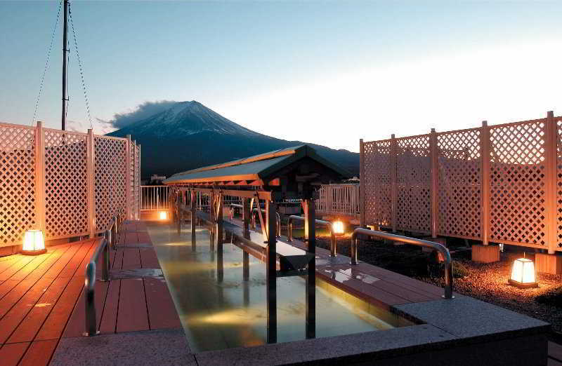 Готель Fujikawaguchiko Onsen Konanso Екстер'єр фото A view of Mount Fuji from the hotel
