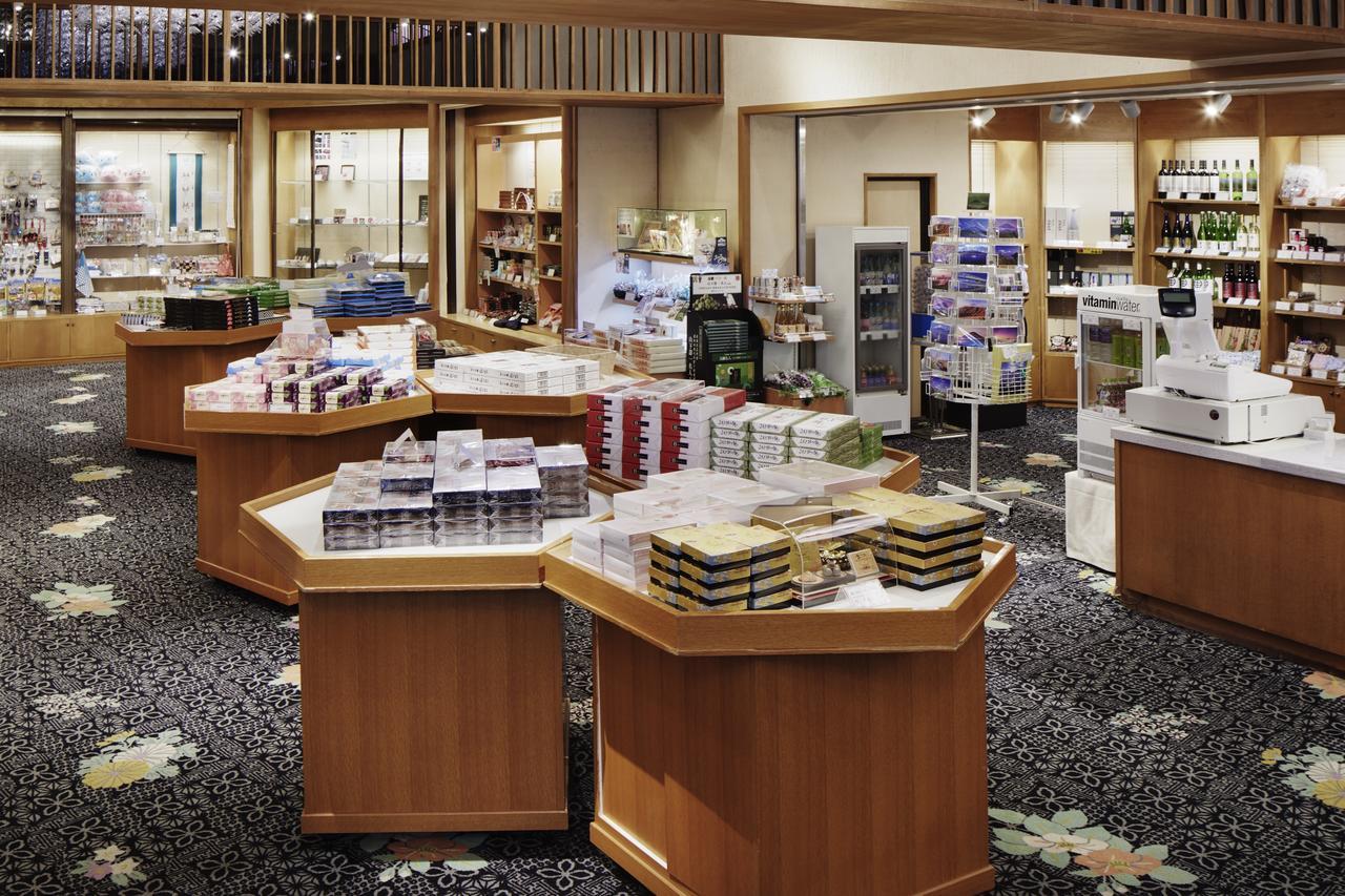 Готель Fujikawaguchiko Onsen Konanso Екстер'єр фото The shop